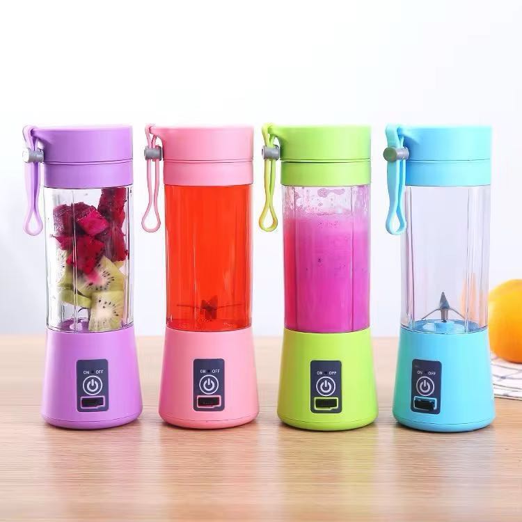 Mini Rechargeable Blender – Blend Anywhere, Anytime 🍓⚡